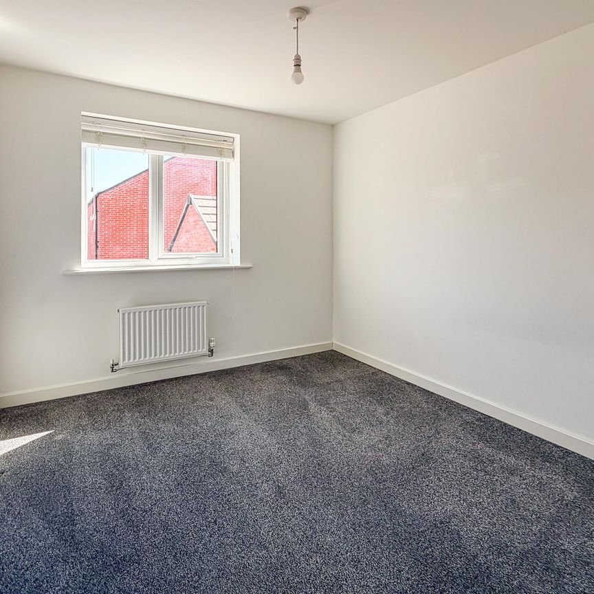 Stork Lane, Rothwell - Photo 1