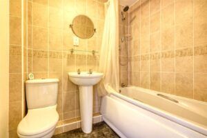 2 BEDROOM House - Mid Town House - Photo 3