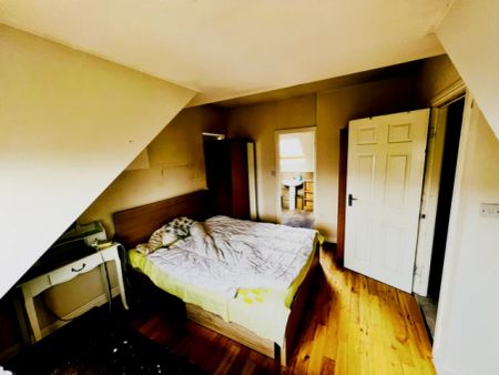 2 Bed / 3 Bath - Photo 3