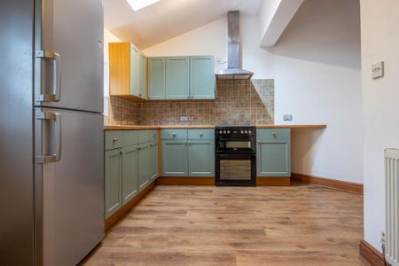 2 bedroom end of terrace house to rent - Photo 4