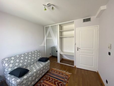 Location Appartement 3 pièces 66m² - Photo 2