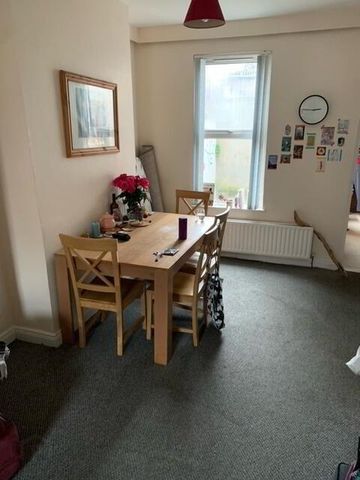 26 Lisburn Road, Belfast, BT9 6AA - Photo 4