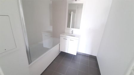 location Appartement T2 DE 51.71m² À MAISONS ALFORT - Photo 2