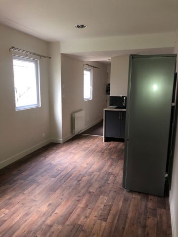 Location Appartement 1 pièce 29m² - Photo 5