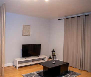 Studio to rent - Photo 5