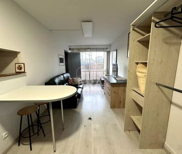 Appartement Paris 1 pièce 31 m2 avec espace nuit - Photo 3