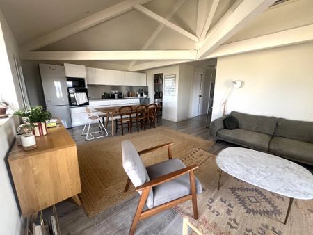 Location Appartement 4 pièces 102m² AIX EN PROVENCE 90ème - Photo 2