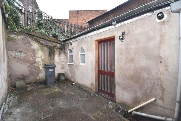 Liverpool Road, Stoke-on-trent, ST4 - Photo 1