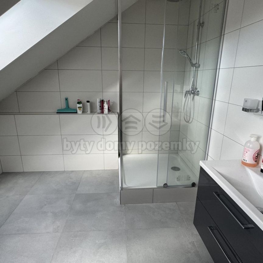 Pronájem bytu 1+kk a garsoniéry 250 m², Járy da Cimrmana 705, Olomouc - Fotografie 1