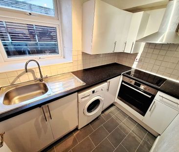 Demesne Road, Whalley Range, Manchester, M16 - Photo 3