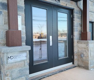 À Louer - Grand 4 1/2 Moderne Et Récent - Photo 2