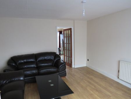 Bowood Crescent, Birmingham, B31 - Photo 2