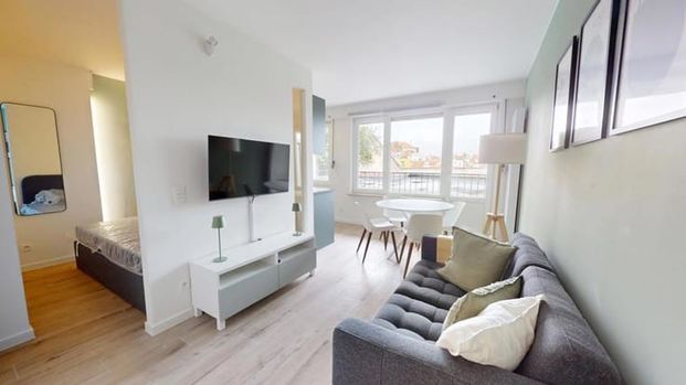 Appartement te huur - Photo 1