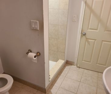 For Lease - 9 Ness Road, Brampton, Ontario - Photo 4