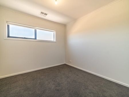 45 Gracechurch Street, Port Adelaide - Photo 3