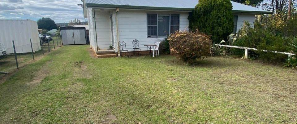 Charming 1-Bedroom Unit with Spacious Yard - Photo 1