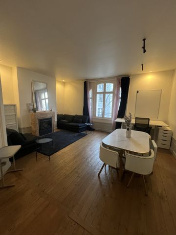 APPARTEMENT T2 MEUBLÉ AU COEUR DU CENTRE VILLE - Photo 3