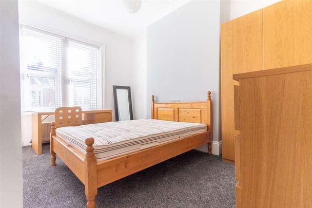 Meldon Terrace, Heaton, NE6 - Photo 1