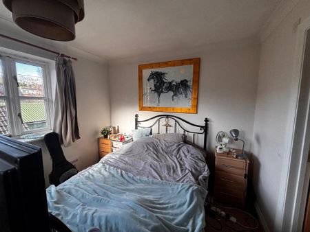 4 bedroom semi-detached house to rent - Photo 5