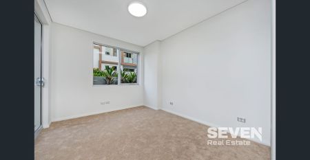 MODERN APARTMENT WITH TWO BEDROOM + STUDY - Photo 5