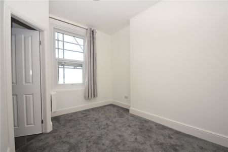 1 bed apartment to rent in Trafalgar Square Flat, Scarborough, YO12 - Photo 3