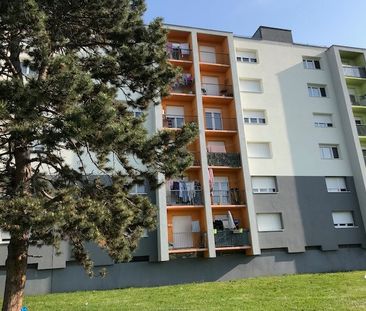 T4 AVEC ASCENSEUR ET BALCON WITTELSHEIM QUARTIER THUR - Photo 1