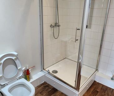 London Road - Photo 4