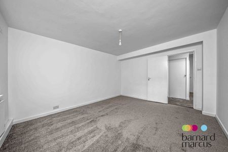 55 Shepherds hill - Photo 2