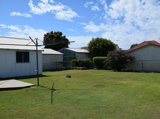 7 Kyneton Street, Belmont NSW 2280 - Photo 1