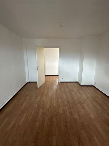 ++ 2 -Raum mit Balkon und Pkw-Stellplatz ++ - Foto 4