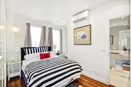 Claudine A Rare find in Richmond - Furnished - Photo 3