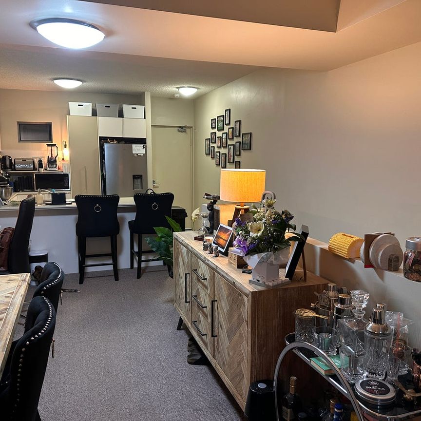 Stylish, Spacious & Secure Two-Level Apartment with Large Balcony in the Heart of Fortitude Valley - Photo 1