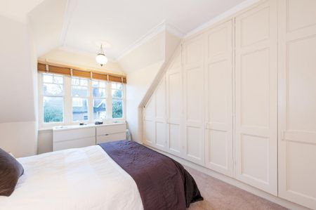 3 bedroom apartment to rent - Photo 4