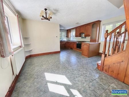 3 bedroom detached house to rent - Photo 5