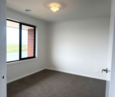 Modern Living with Easy Access to Top Schools & Amenities!! - Photo 1