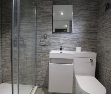 3 bedroom semi-detached house to rent - Photo 2