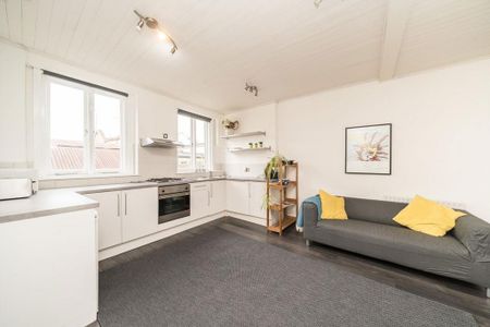 2 bedroom flat to rent - Photo 3