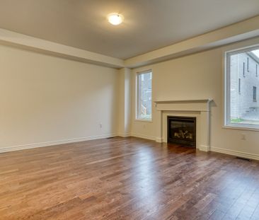 For Lease - 3092 PAPERBIRCH Trail, Pickering, Ontario - Photo 3