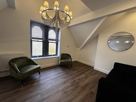 27 Ninian Road, Roath, Cardiff - Photo 2