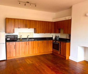 2 bedroom flat to rent - Photo 4