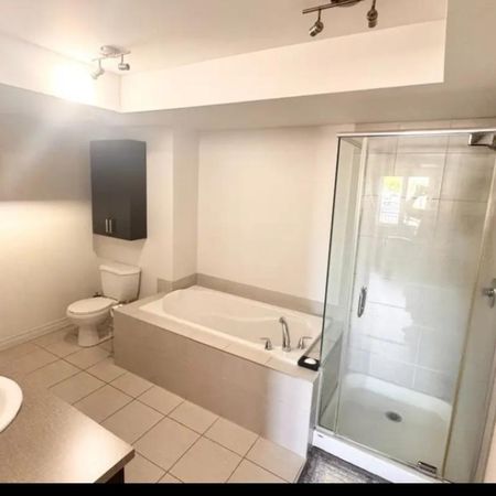 🏠 SUPERBE CONDO 2 CHAMBRES À CHOMEDEY LAVAL🏠 - Photo 3