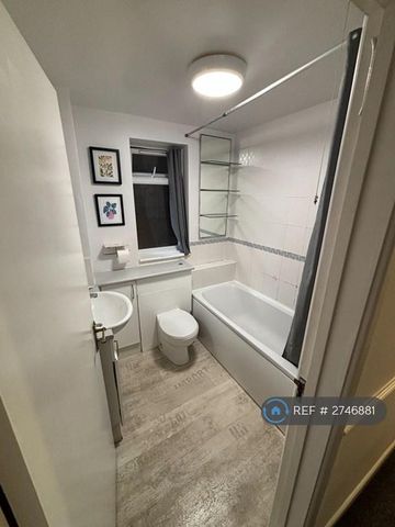 1 bedroom flat to rent - Photo 5