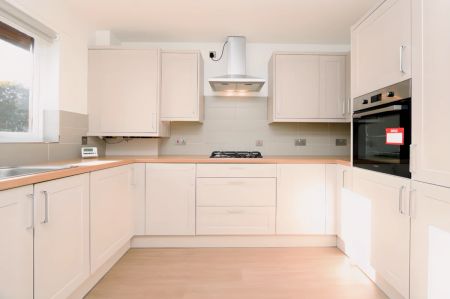 2Bedrooms, 2Bathrooms - Photo 5