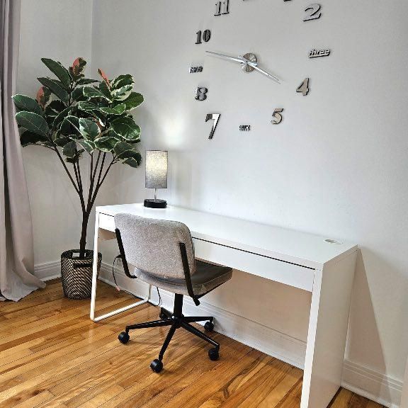 5 1/2 meuble Montreal près métro Universites - Photo 1