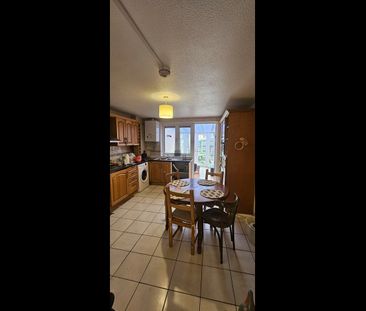 4 Bed Terraced House, Mandela Street, SW9 - Photo 3