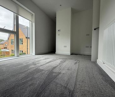 3 bedroom terraced house to rent - Photo 2