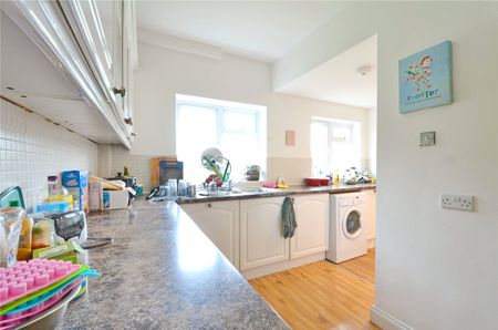 Monks Park Avenue, Horfield - Photo 2