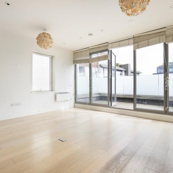 3 bedroom apartment to rent - Photo 1