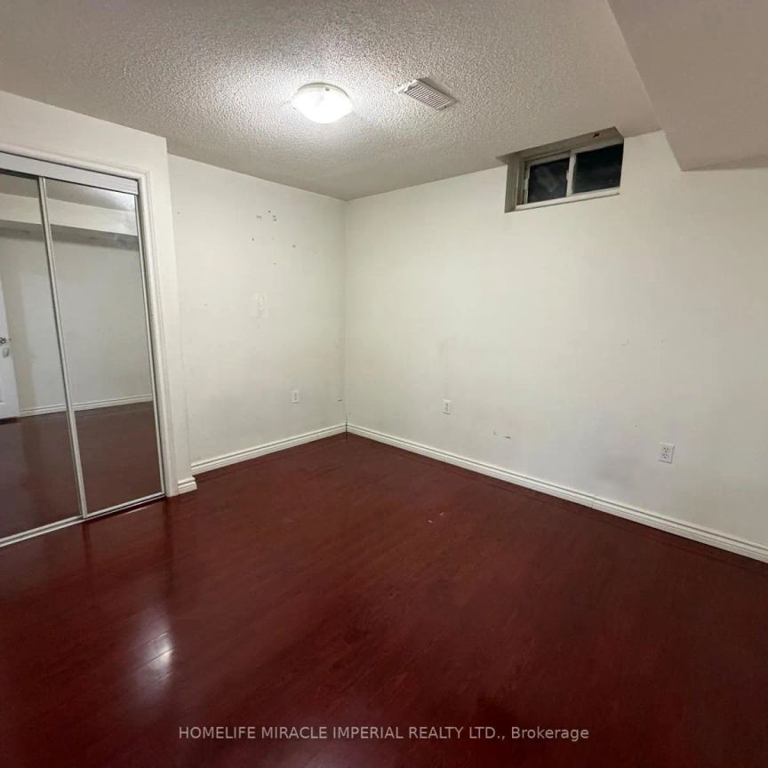 2 ATTVIEW CRESCENT - Photo 1