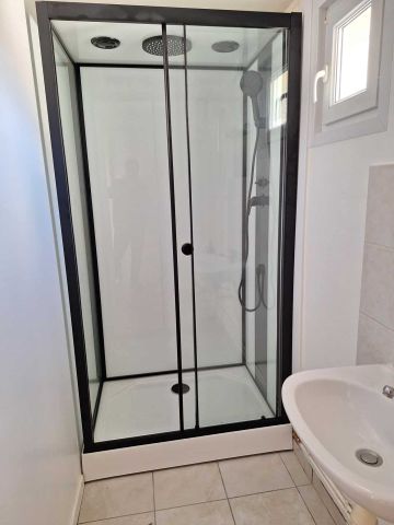 BEAUVAIS Quartier Notre Dame du Thil - Photo 2